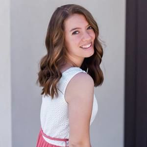 Meet your Posher, Abby